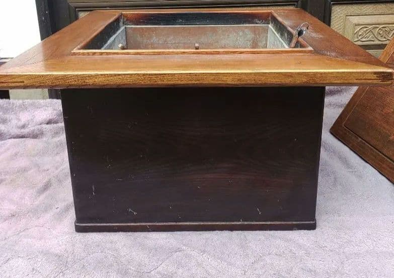 美品 高級 炉裏テーブル 暖房 調理可 炉端焼きOK 火鉢　新品南部鉄器鍋付き