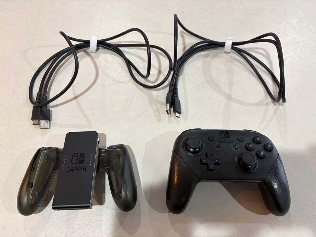 Nintendo Switch 本体 純正付属品多数セット（ソフト付）