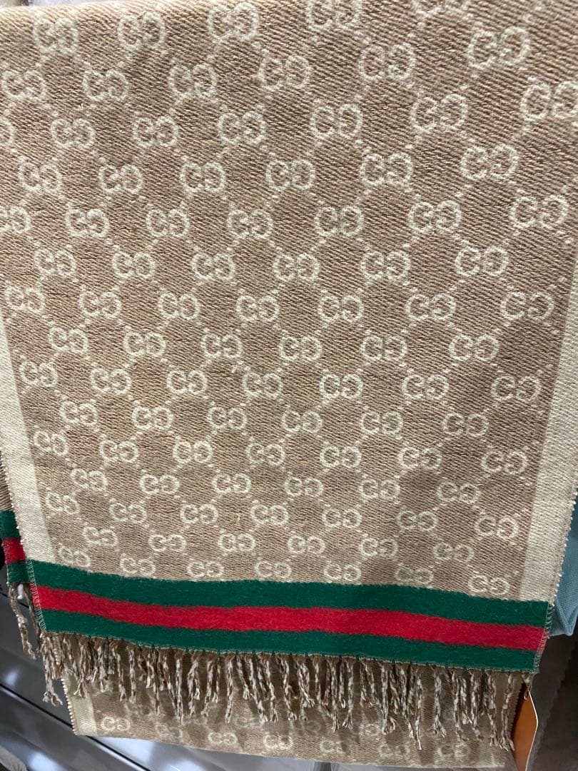 マフラー　グッチ