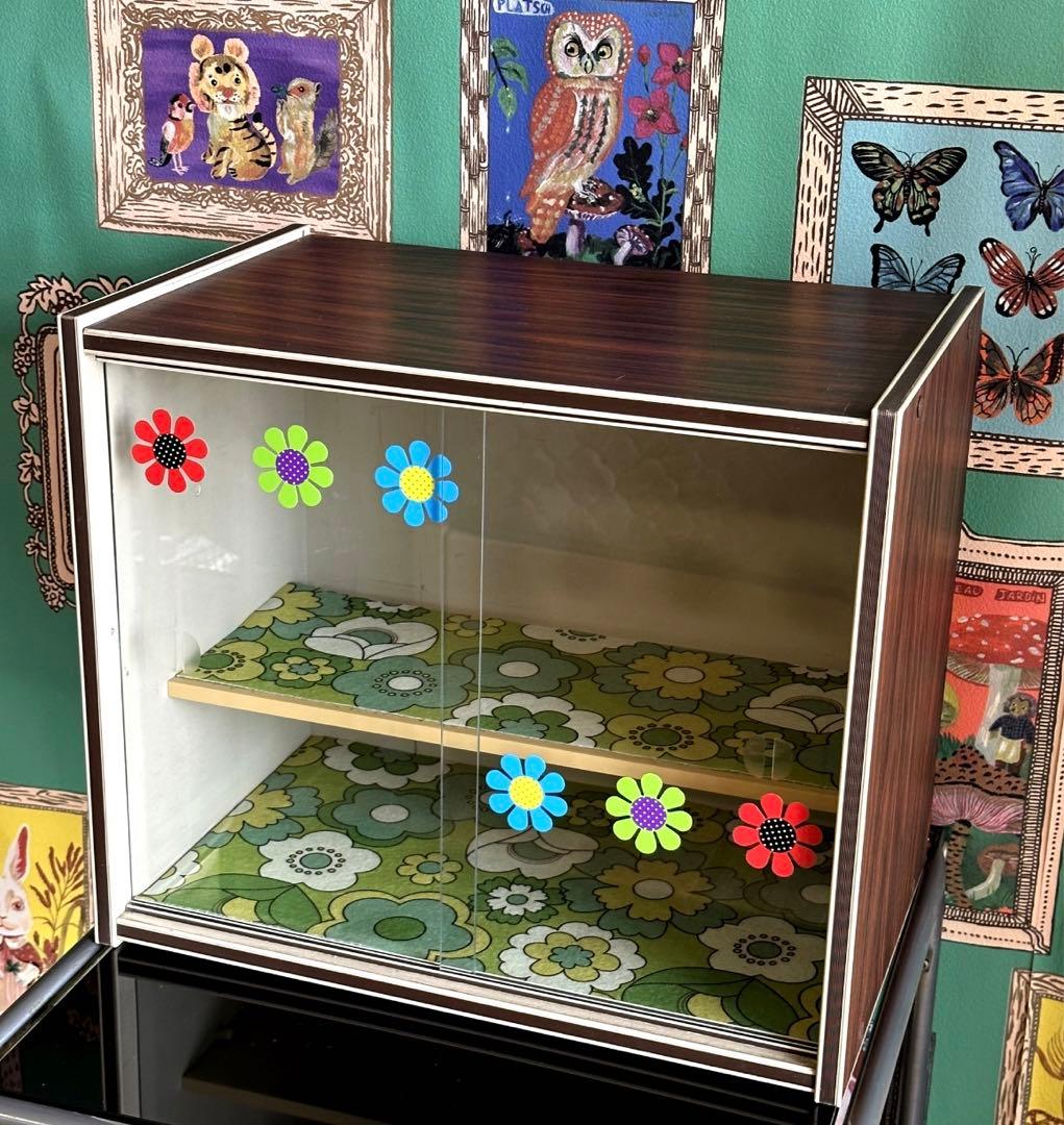 昭和レトロ　食器棚　ショーケース　ガラス戸　飾り棚　レトロポップ