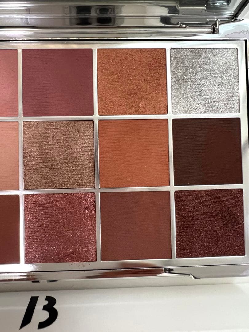 アイシャドウ BYREDO REMEMBRANCE