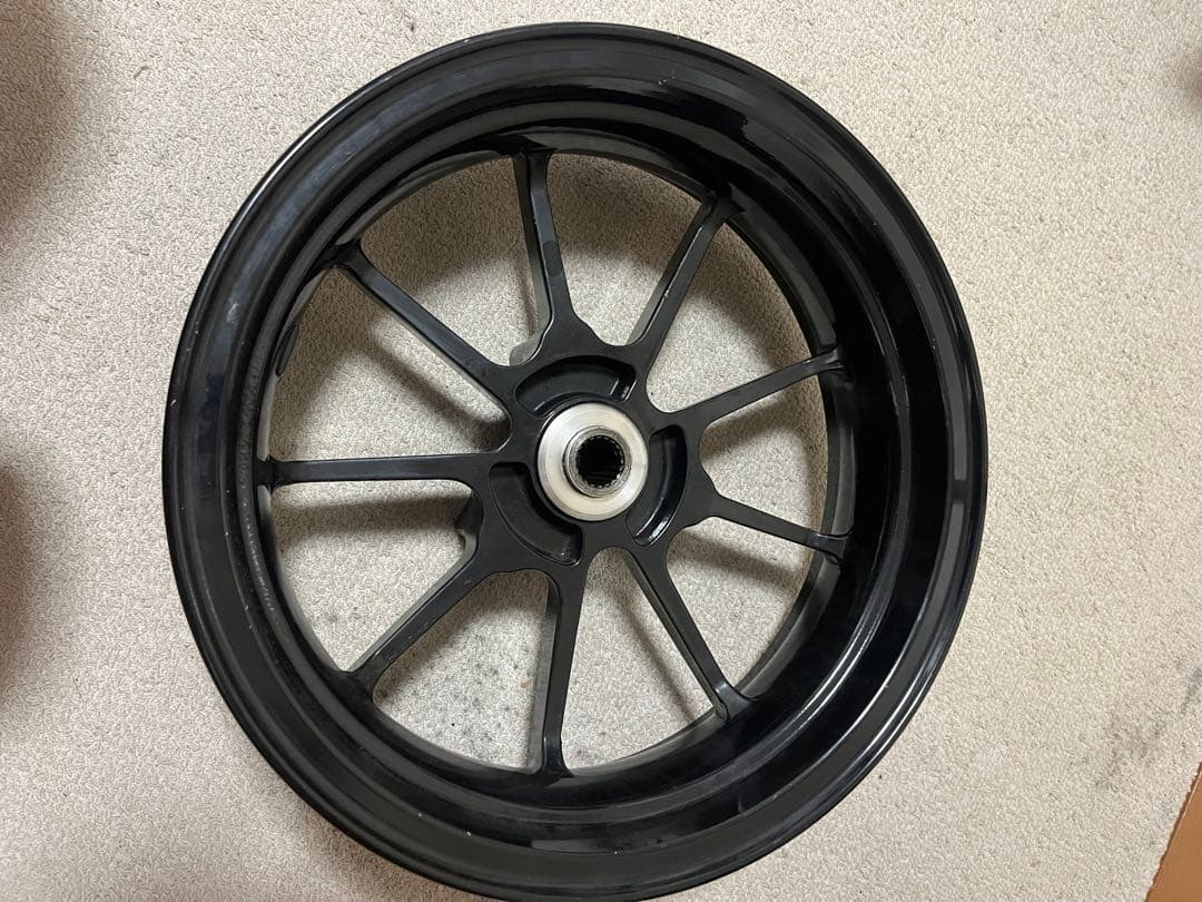 シグナスx 4.5型用　RPMホイール　廃盤　ベアリング、オイルシール新品