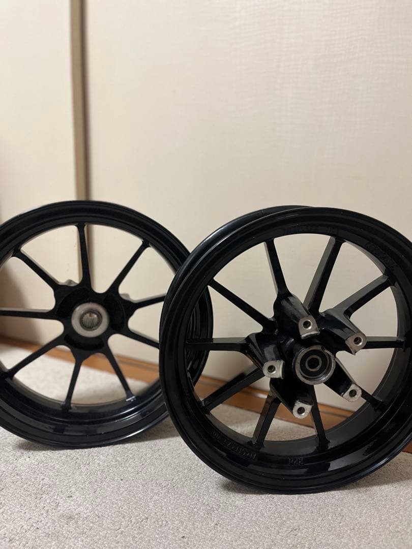 シグナスx 4.5型用　RPMホイール　廃盤　ベアリング、オイルシール新品