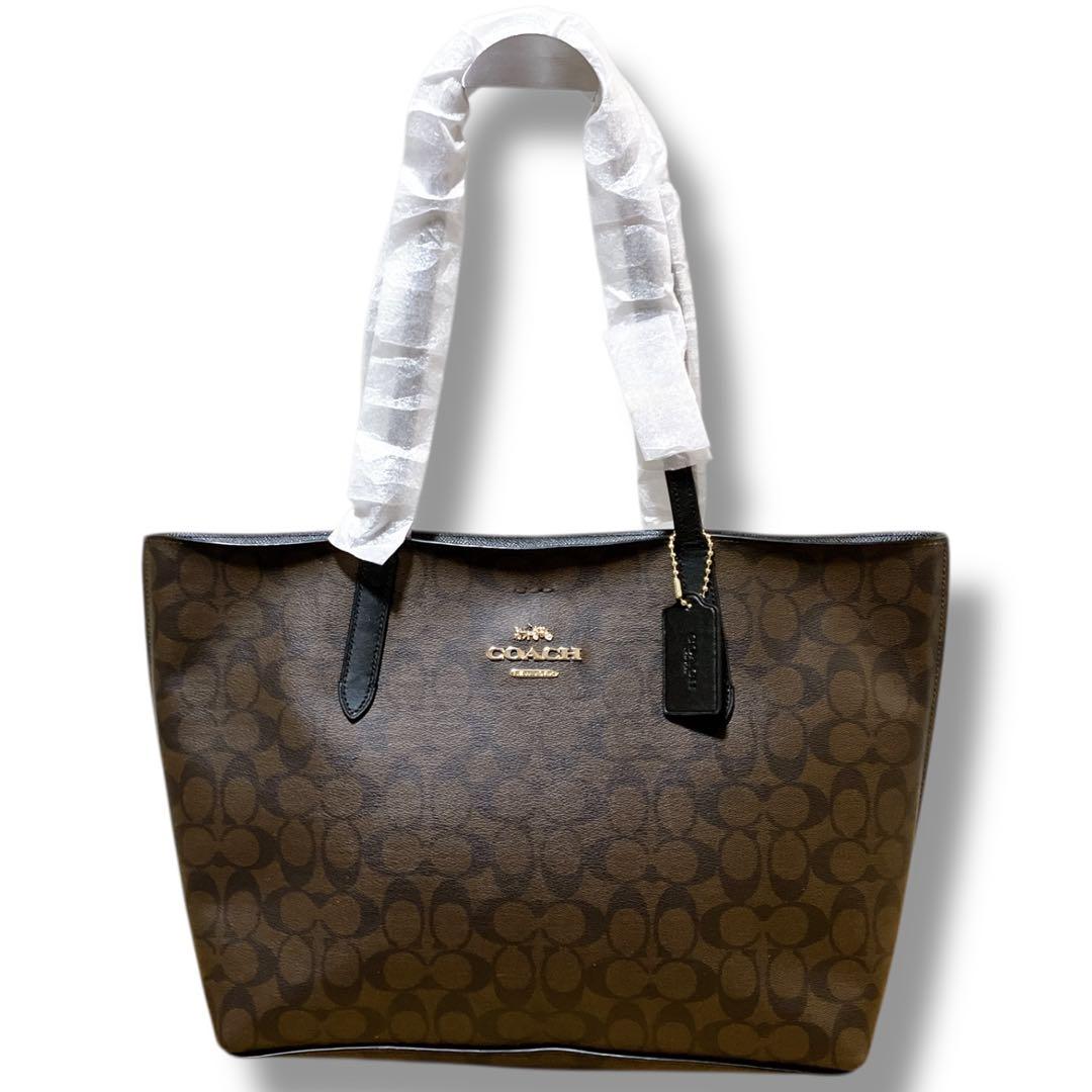 コーチ 未使用品 A4収納可 肩掛け可 シグネチャー トートバッグ ブラウン
