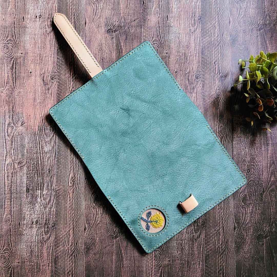 ハンドメイド 本革 お薬手帳カバー 母子手帳カバー 通帳ポーチ ミナペルホネン