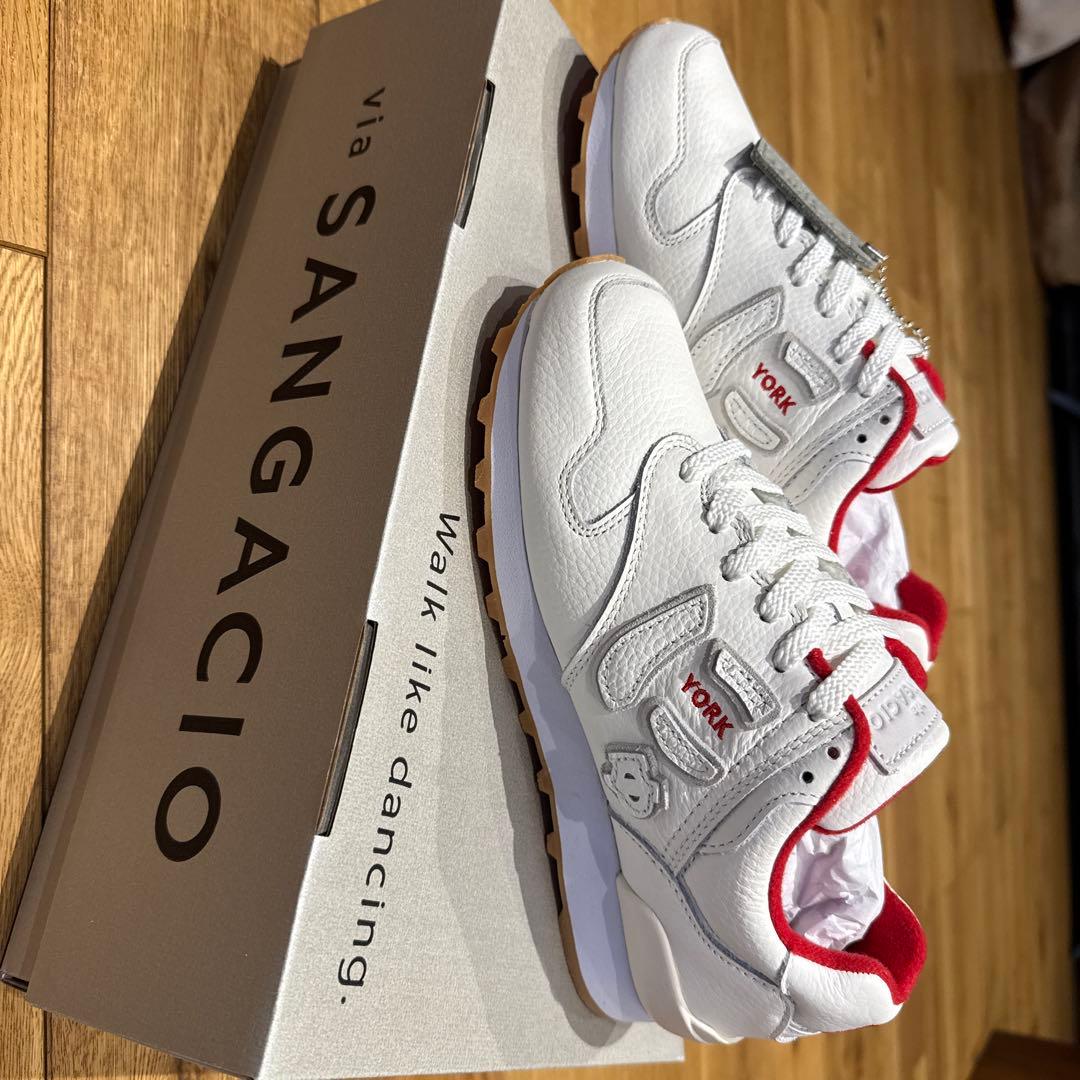 にゅ YORK『Manhattan』 2023 / ニューバランス /スニーカー