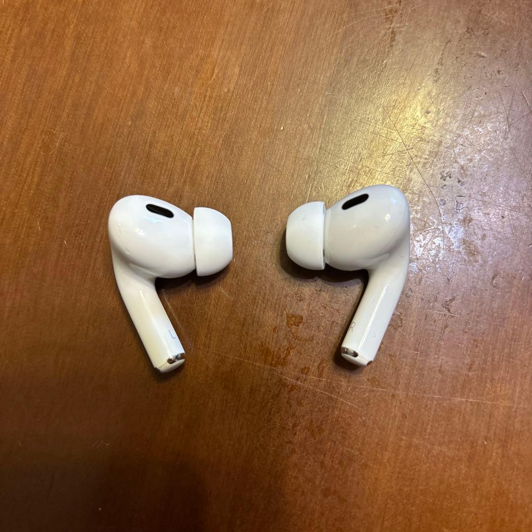 あ*こ様 AirPods Pro 第二世代　　本体 ホワイト