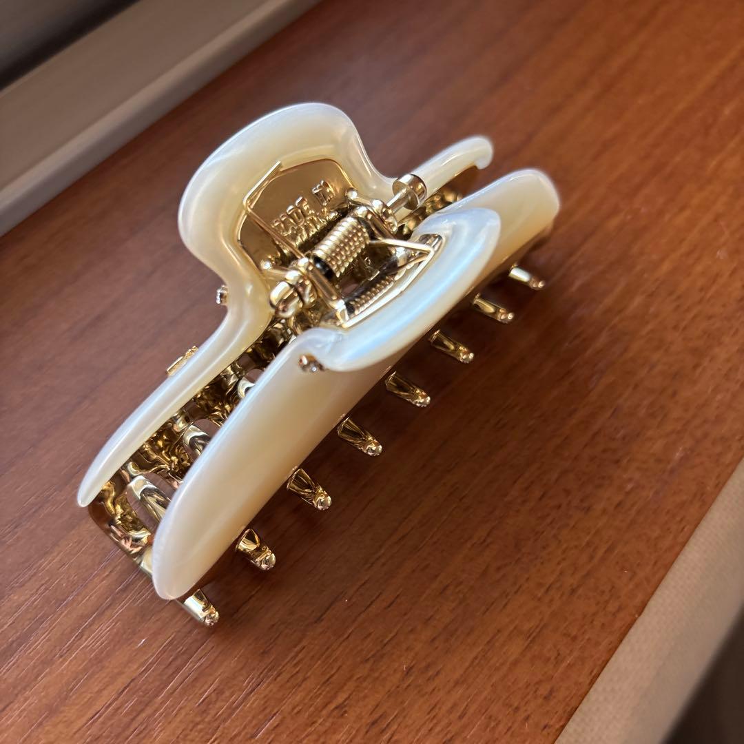 ぱるる : acca ヘアクリップニューコナーラパールホワイトL