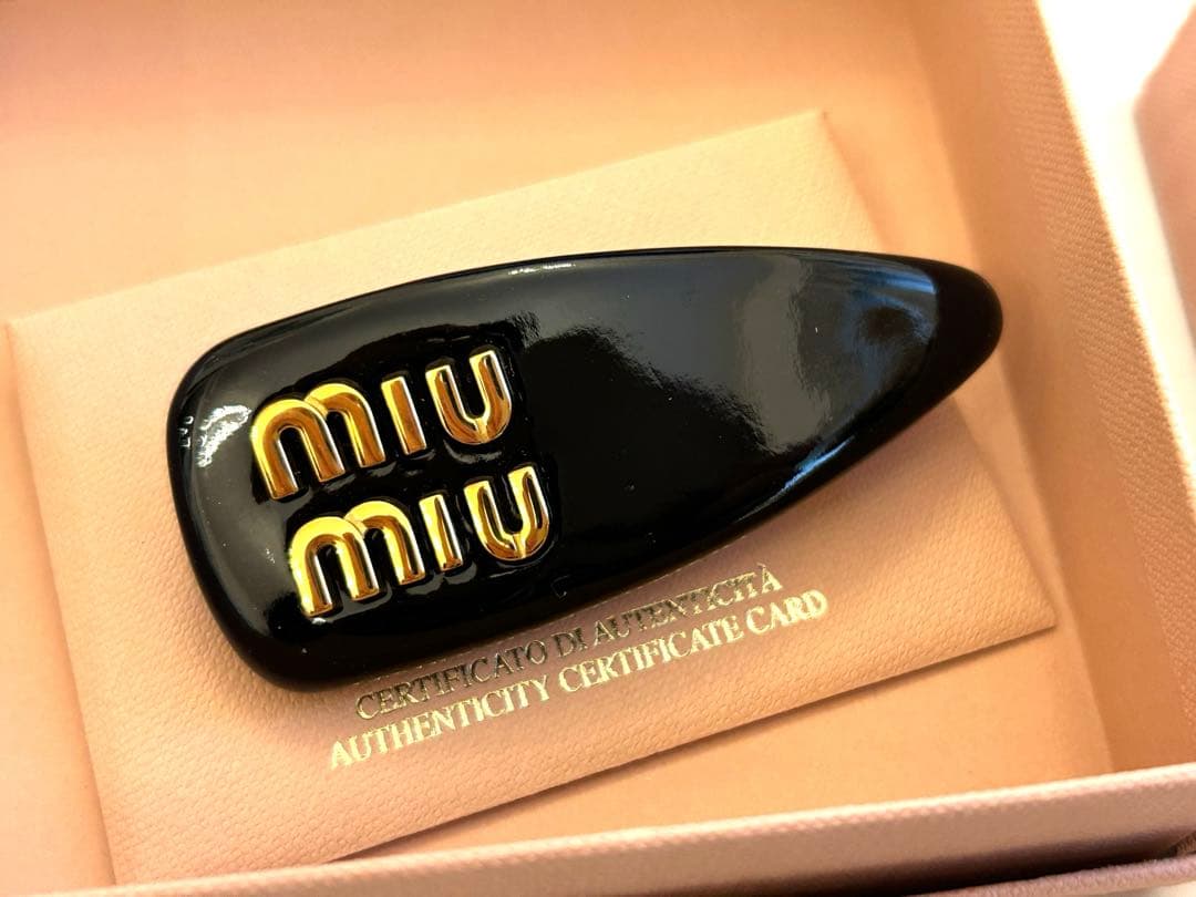 【週末価格！】miumiu ヘアピン　バレッタ　ヘアクリップ ブラック