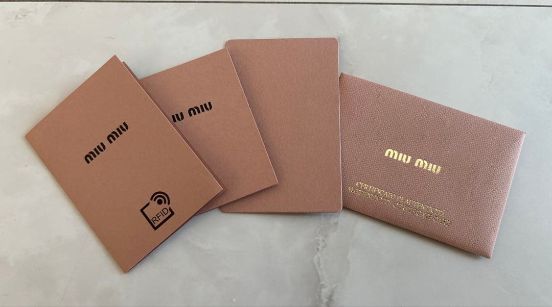 【週末価格！】miumiu ヘアピン　バレッタ　ヘアクリップ ブラック