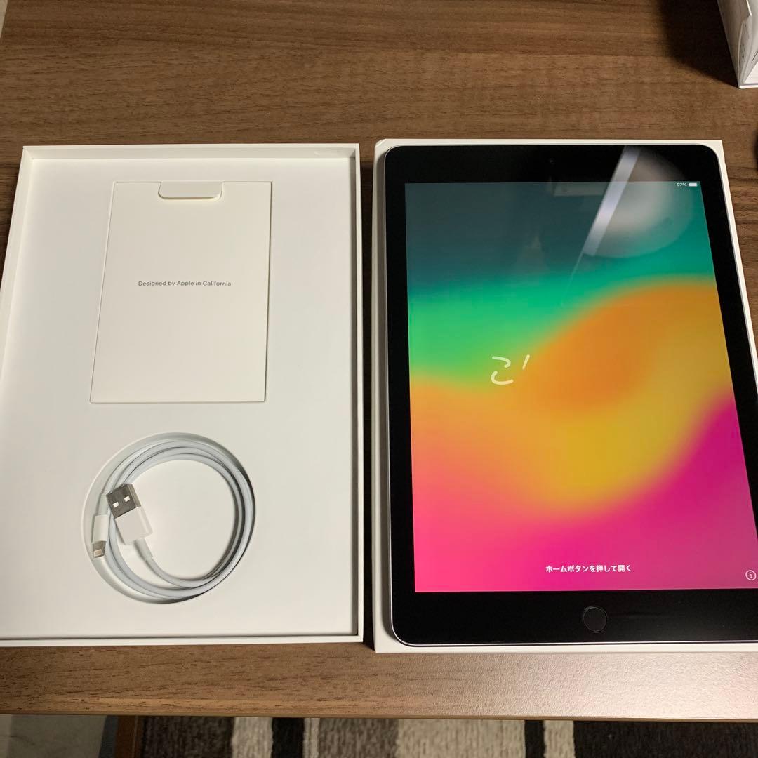 iPad 第6世代 32GB Wifi 本体 充電ケーブル•アダプタ付属