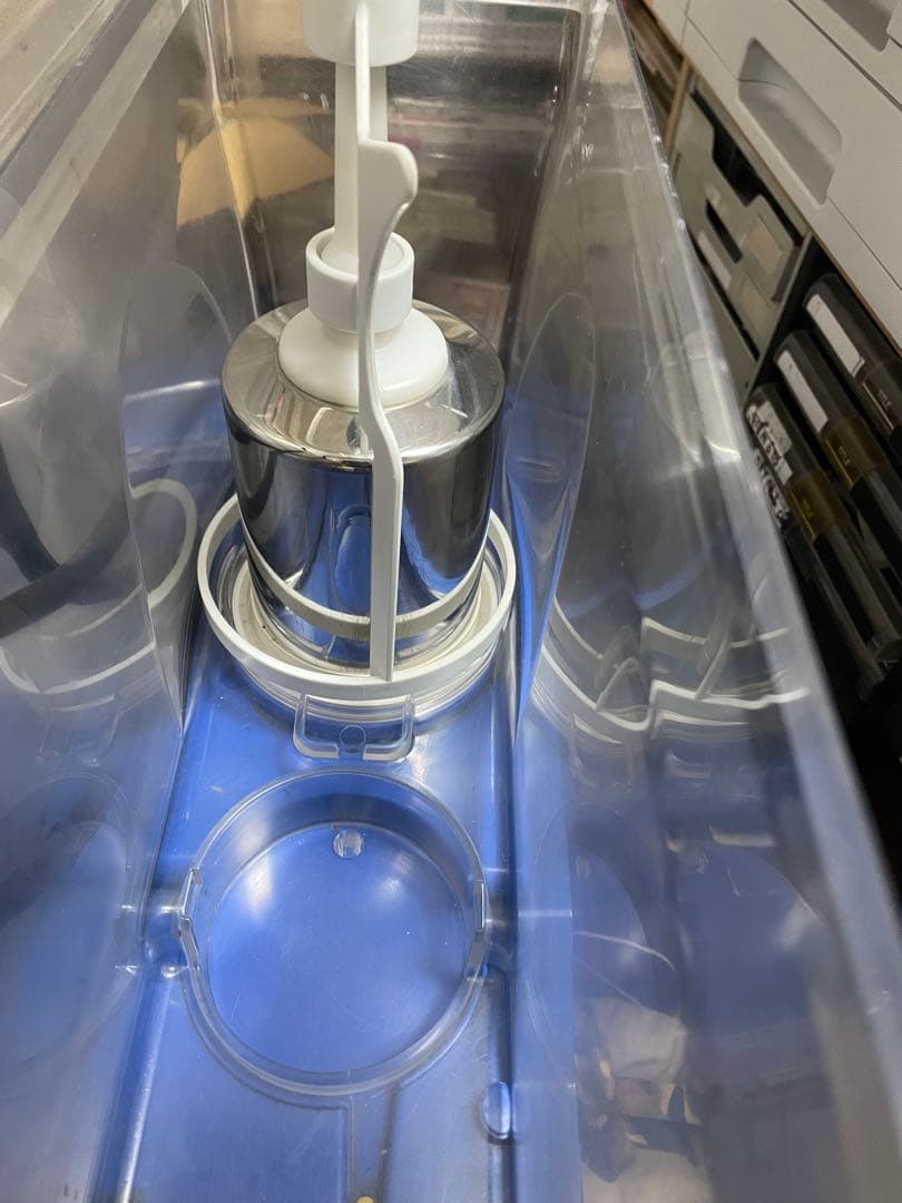 業務用飲料機　コールドディスペンサー　パドル撹拌式