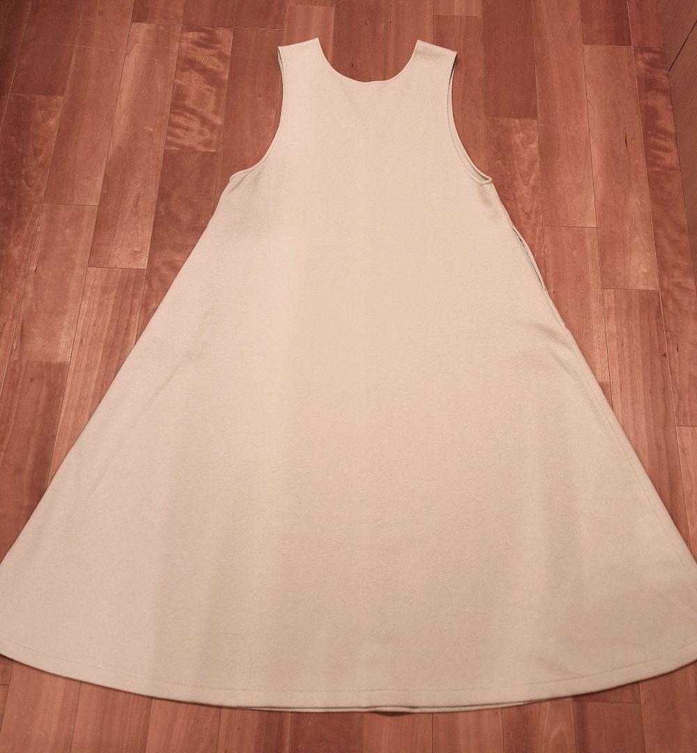 ピアズリー　ブークレワンピース　ベージュ　サイズ1