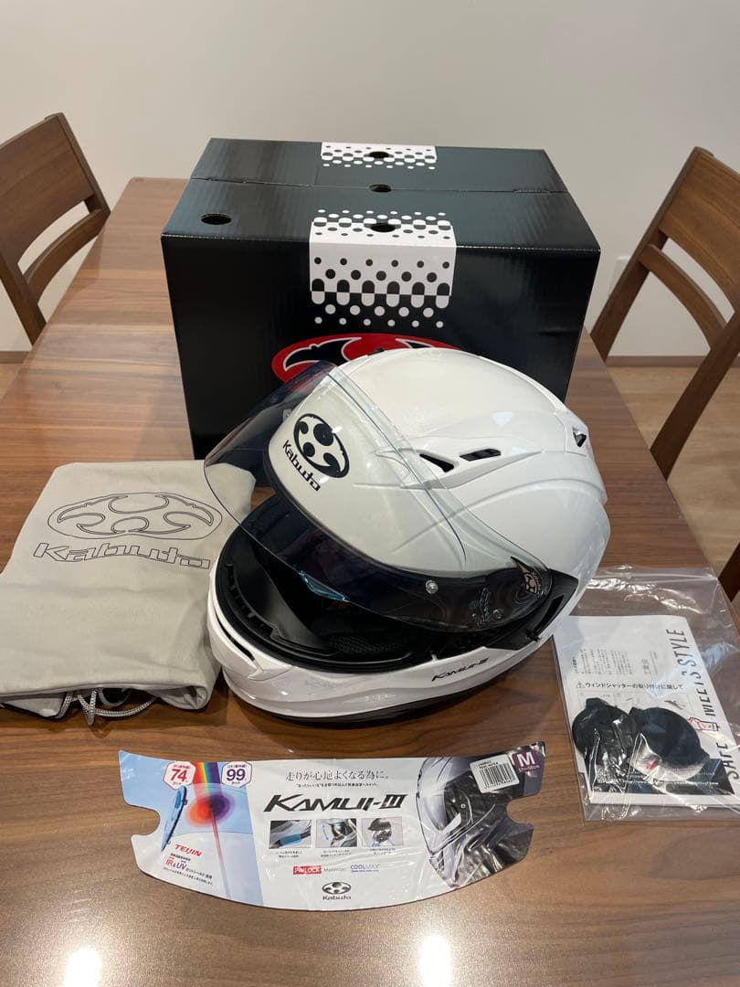 OGK KABUTO KAMUI3 カムイ3 ホワイト Mサイズ