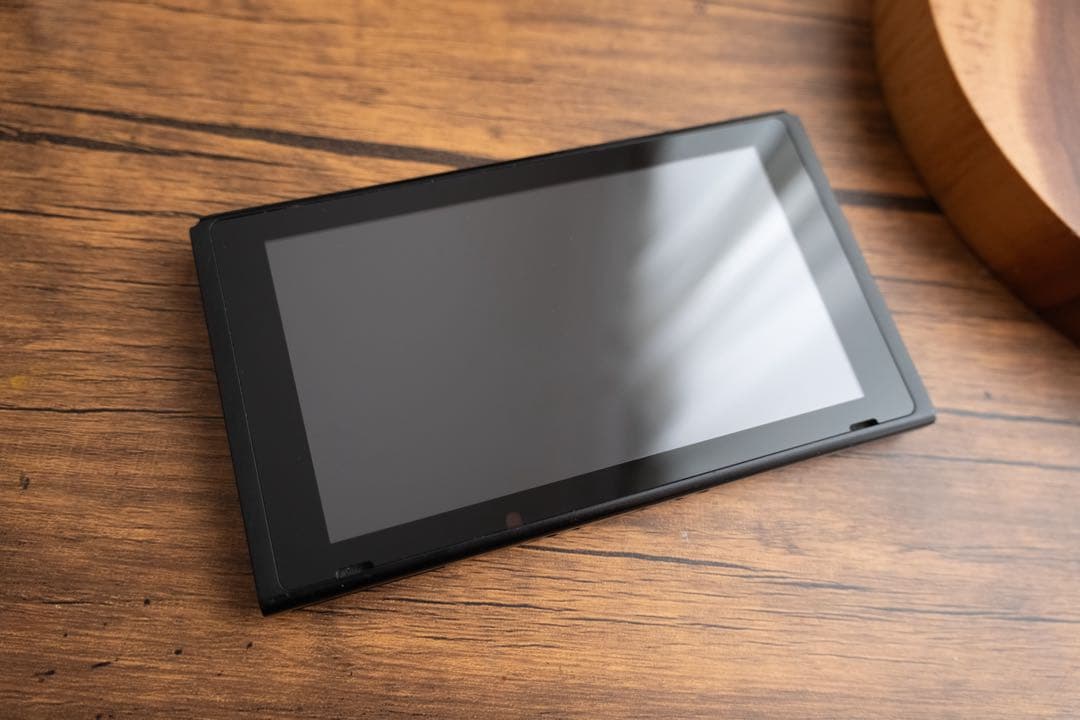 Nintendo switch 2018 モデル　本体