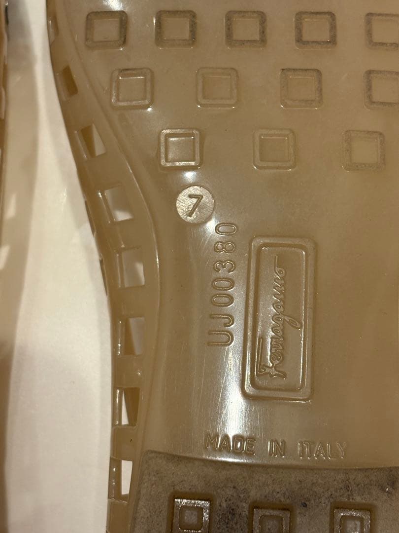 Ferragamo ラバー　フラット　シューズ ベージュ37