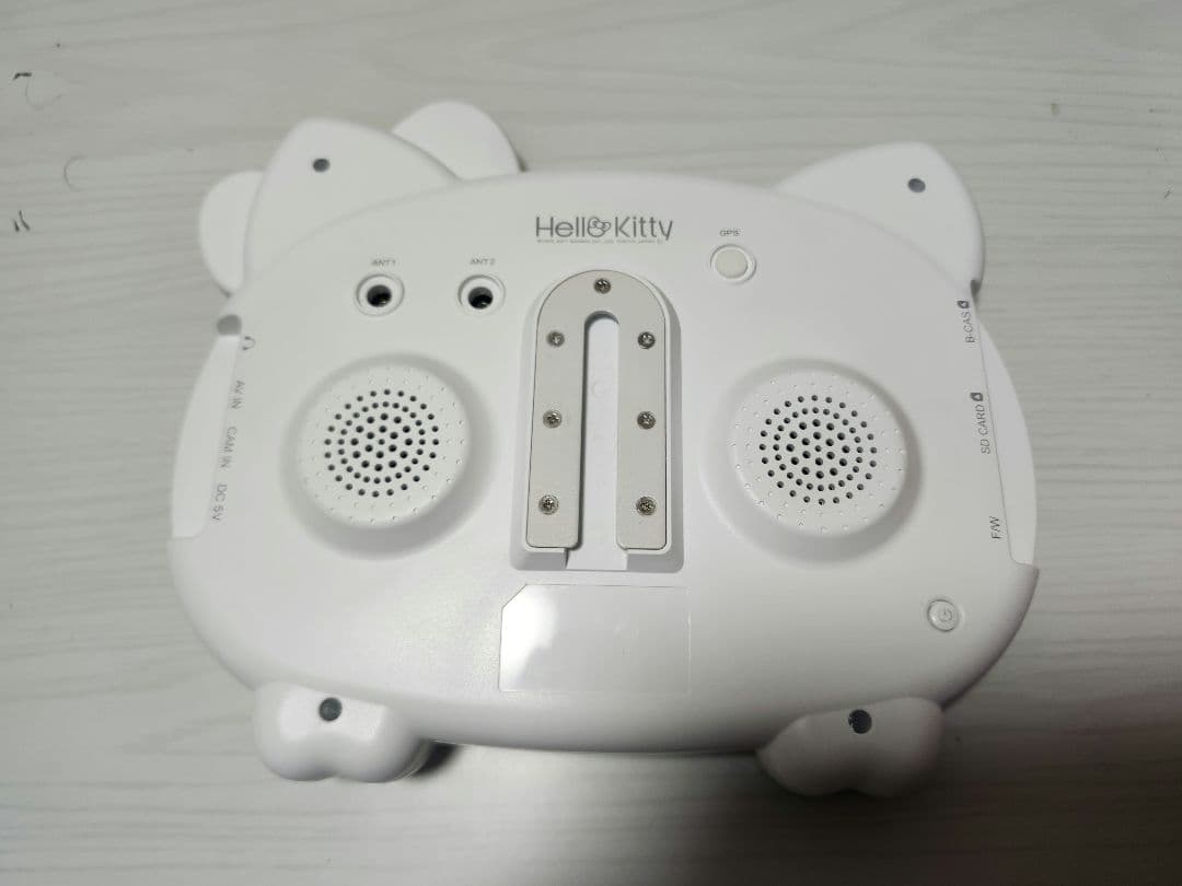 完品美品Hello Kitty NAVI + TV