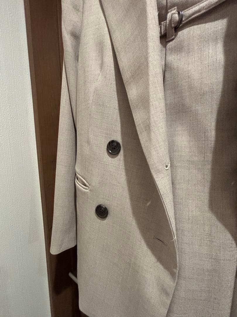 GU ベージュ ダブルブレストジャケット ベルテッド　ストレートパンツ Mサイズ