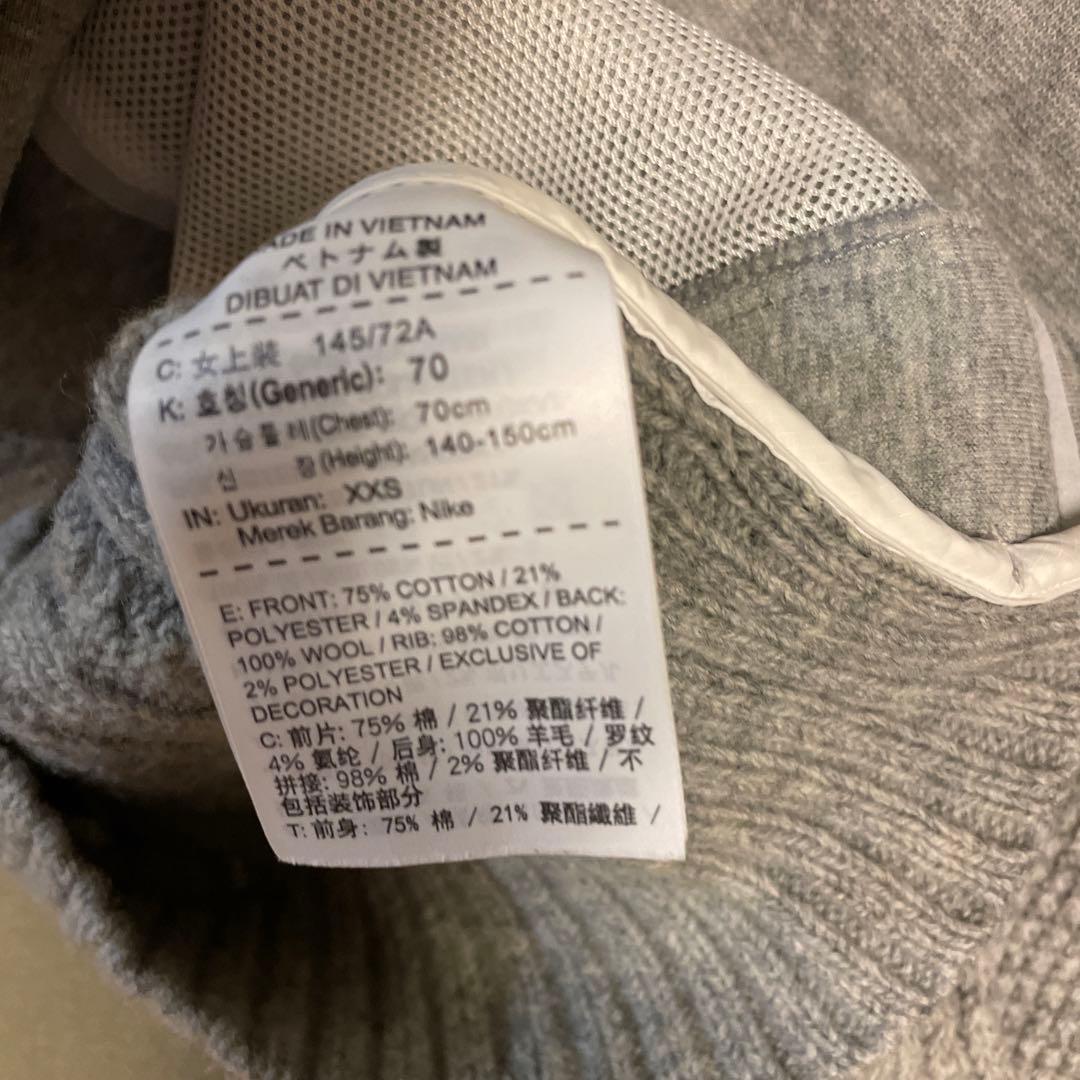 NIKE sacai トレーナー