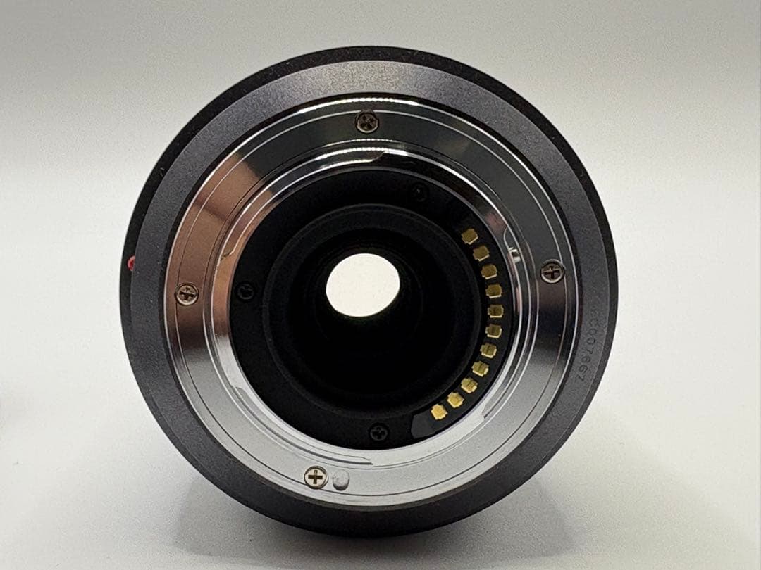 LUMIX 45-200mm レンズ MEGA O.I.S.