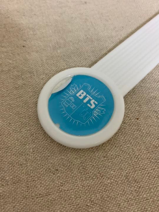 BTSアンカバジンうちわ