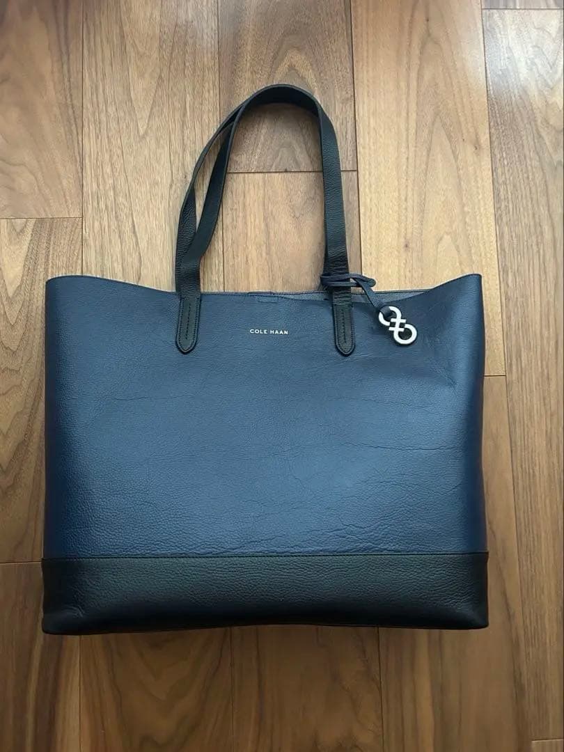 極美品✨コールハーン トートA4収納可能 ネイビーバイカラー　大容量