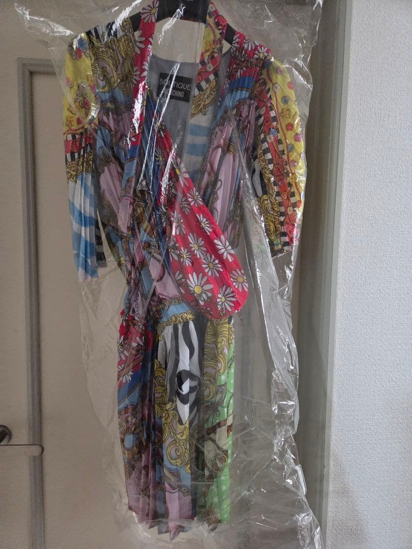 次*長様 14万　BoutiqueMoschino カラフル ワンピース　モスキ