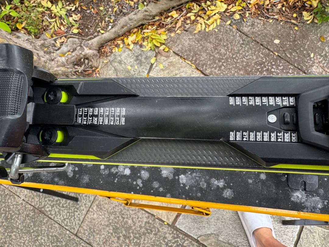 HEAD SUPER SHAPE i-Speed 163cm 片方テール剥離あり