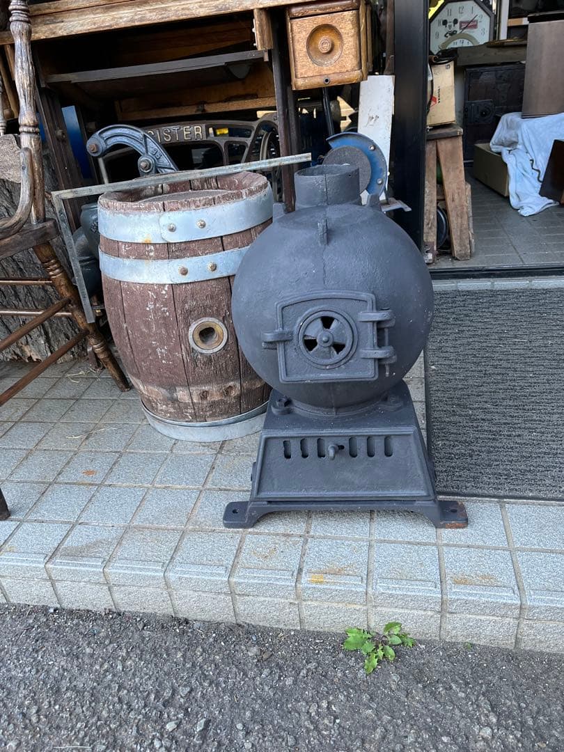 ミチです レトロ国鉄ダルマストーブ、 レトロダルマストーブ 、薪ストーブ