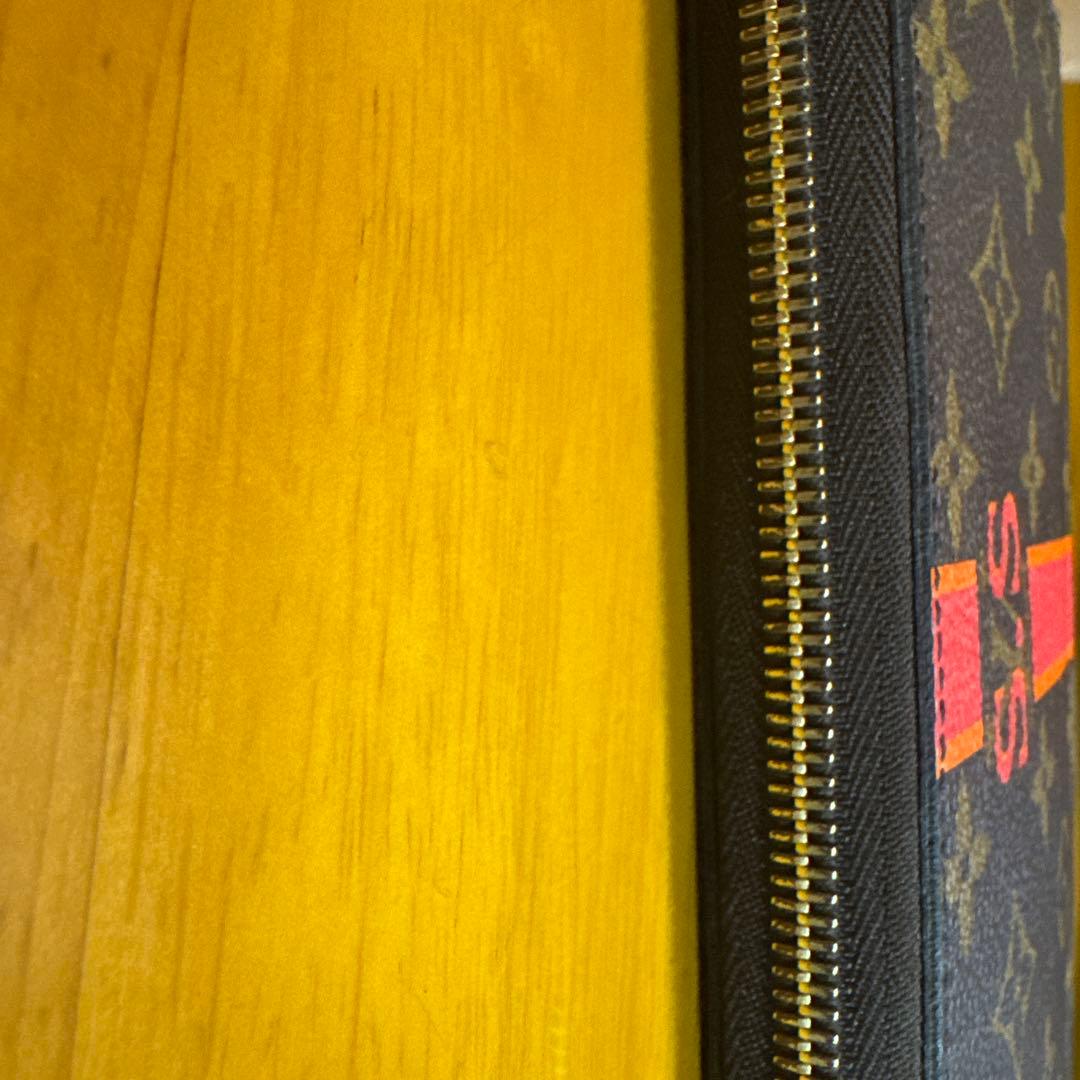 LOUIS VUITTON　ジッピーウォレット　M60017　モノグラム