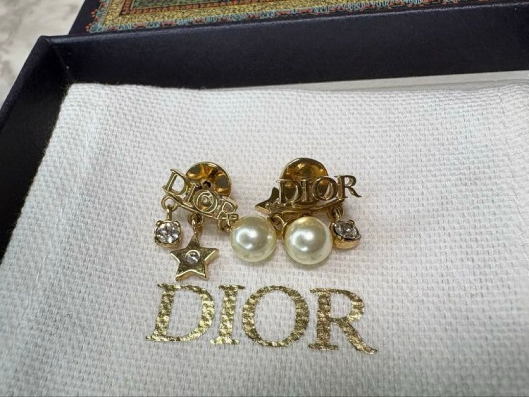 Dior Dio(r)evolution ピアス【正規品】