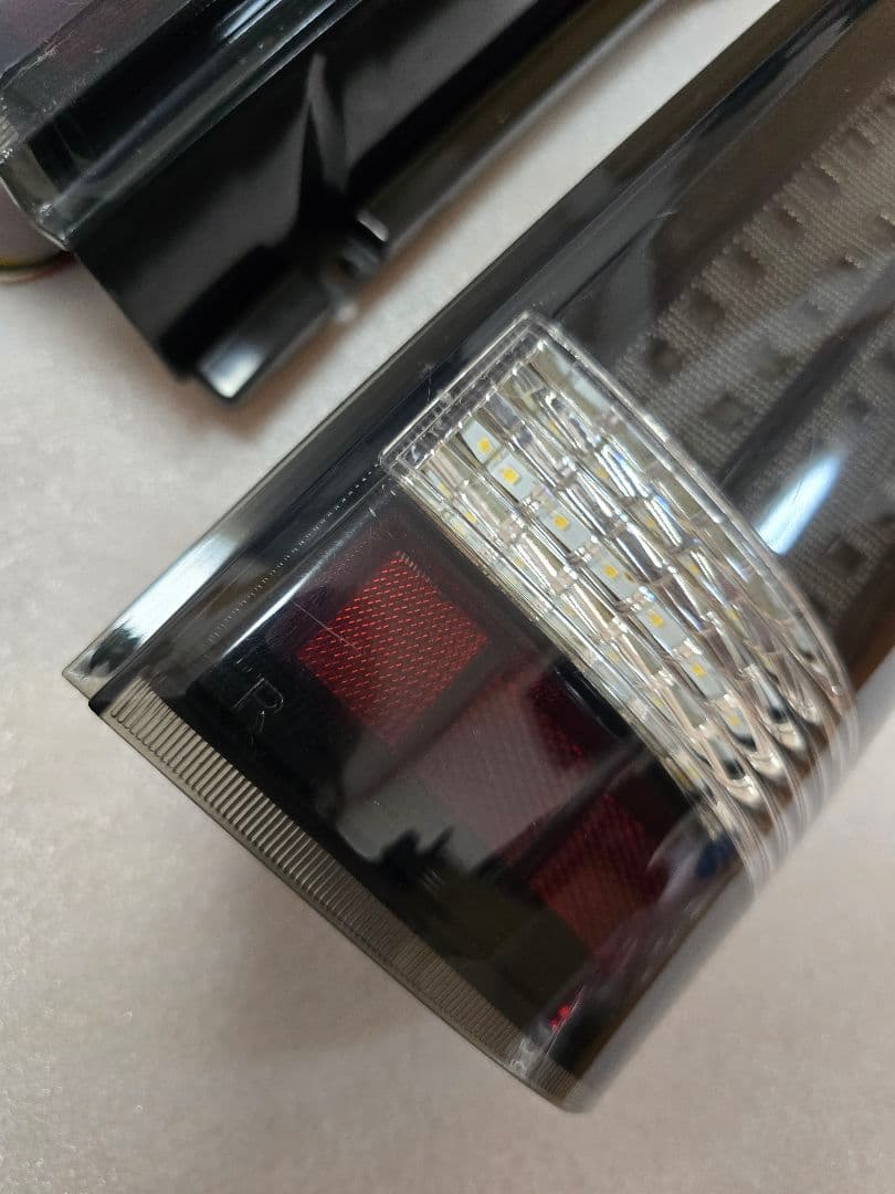 ハイエース 200系 テールライト LED テールランプ