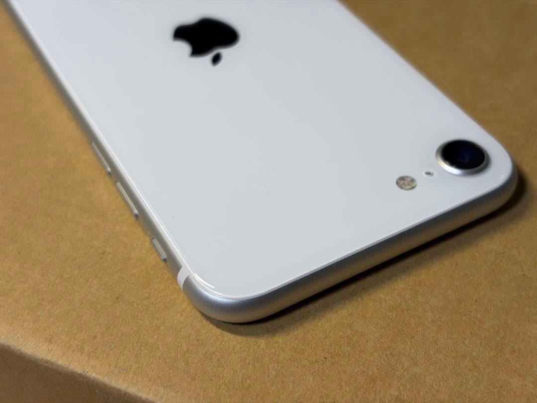 美品iPhone SE2 64GB ホワイト バッテリー83% SIMフリー