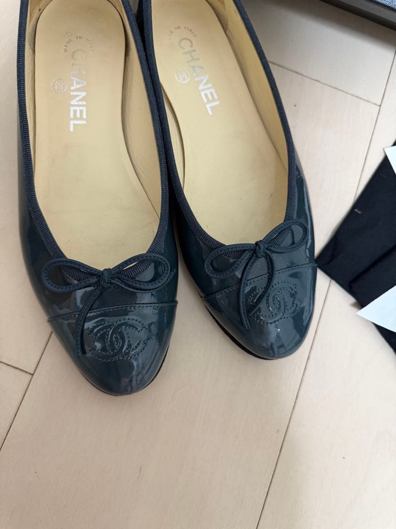 pupupuputa CHANEL ダークグレー バレエシューズ