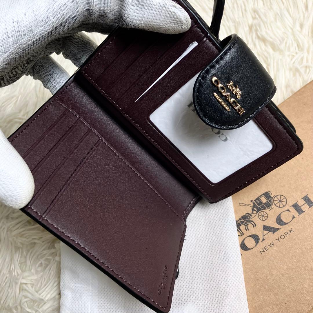 【未使用】 COACH 二つ折り シグネチャーエンボス