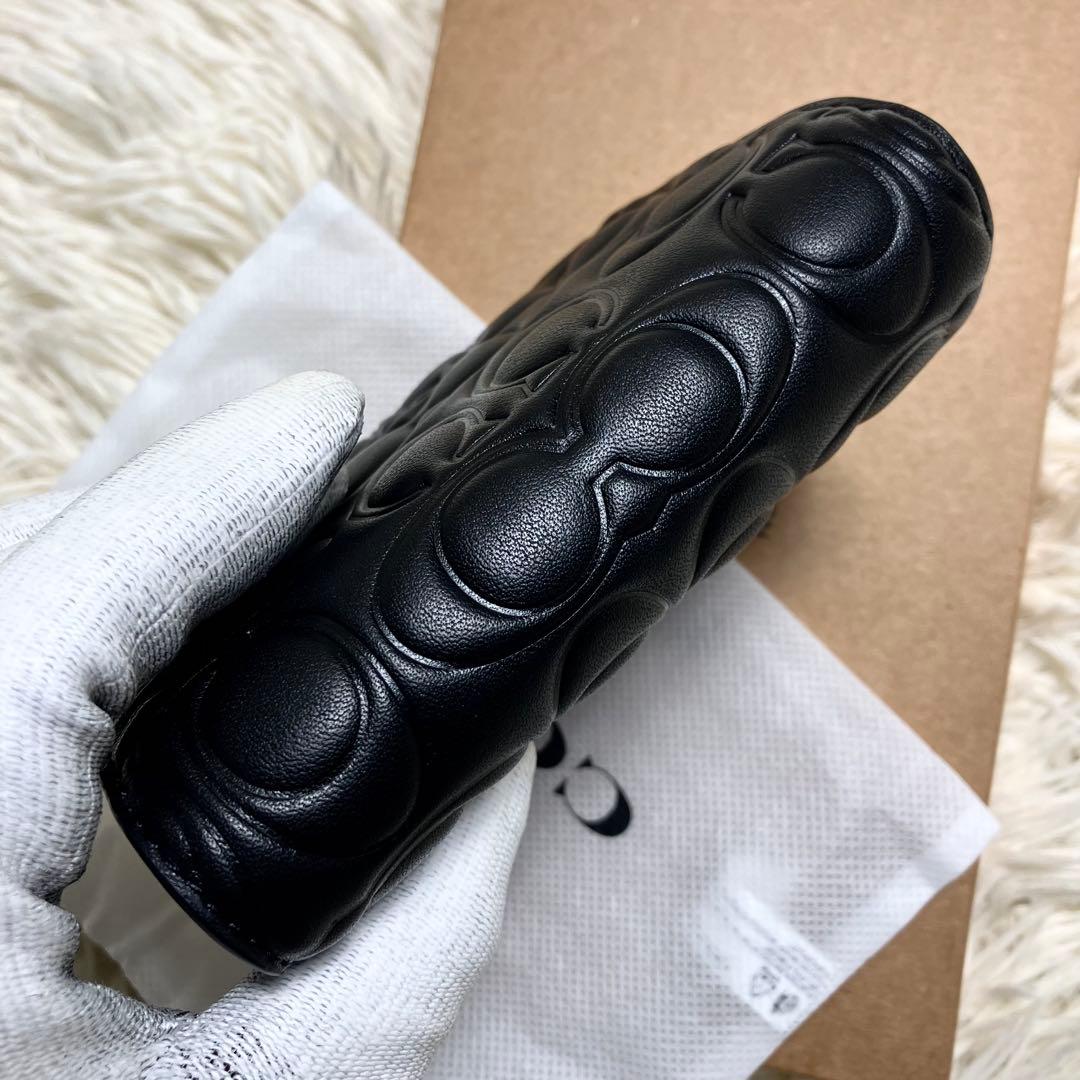 【未使用】 COACH 二つ折り シグネチャーエンボス