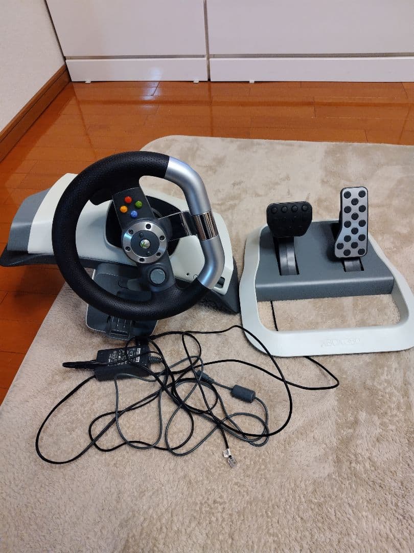 XBOX360S+ハンドル　ハワイレンタカー　シュミレーター