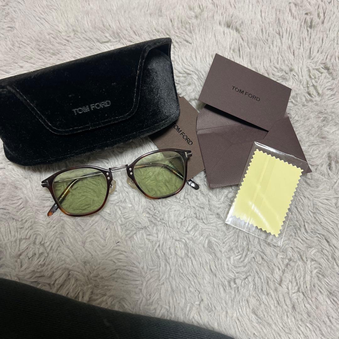 TOM FORD ボストン型サングラス グリーンレンズ