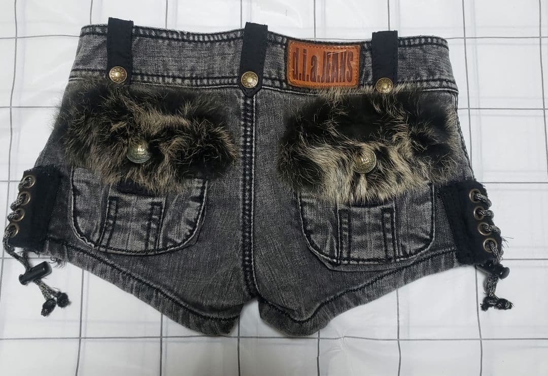 d.i.a. ラビットファー付きショートパンツ 24