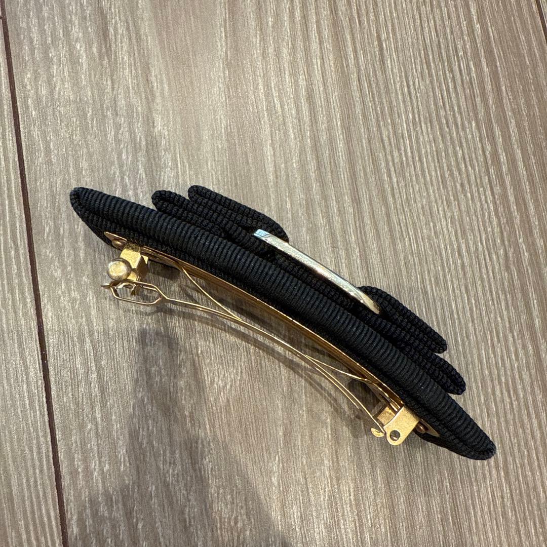 フェラガモ バレッタ ブラック ゴールド