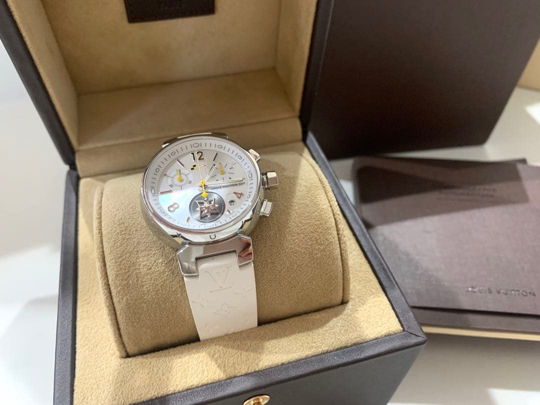 ルイヴィトン　レディース　腕時計　ホワイト　白　人気　おしゃれ　正規品　本物