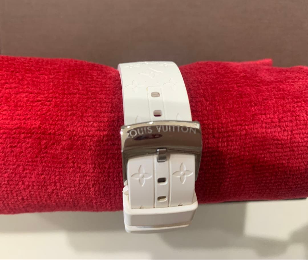 ルイヴィトン　レディース　腕時計　ホワイト　白　人気　おしゃれ　正規品　本物