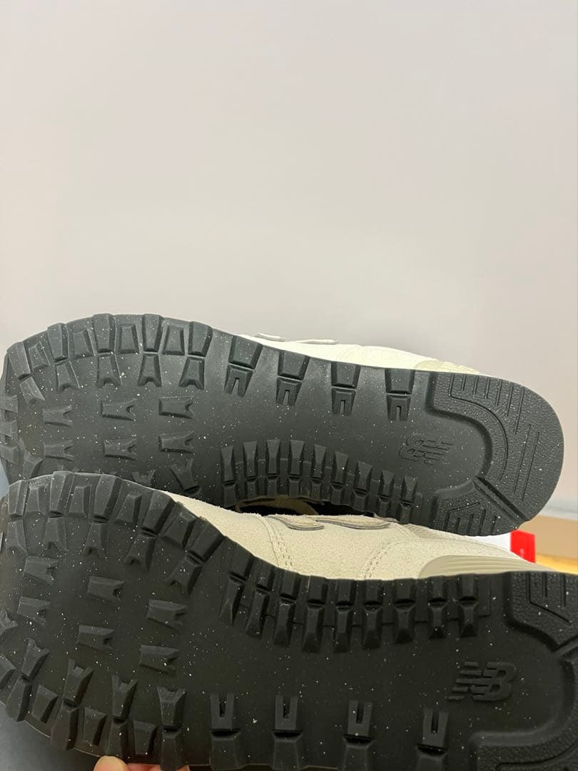 New Balance U574 オフホワイト スニーカー