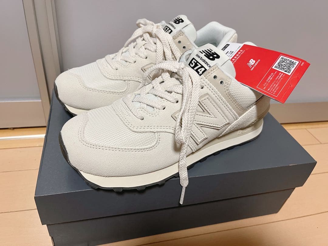 New Balance U574 オフホワイト スニーカー