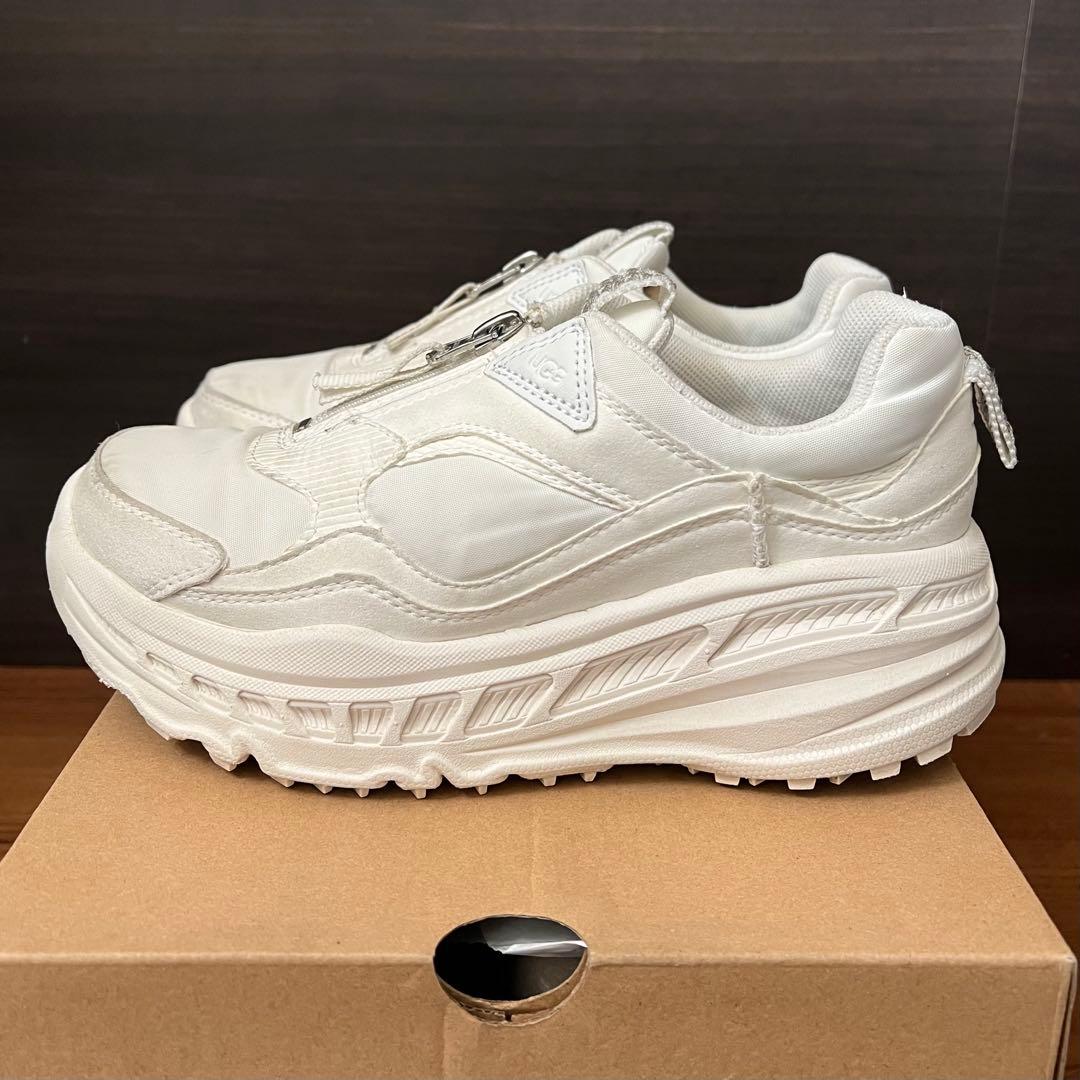 極美品 UGG CA805 ジップ 厚底 スニーカー 白