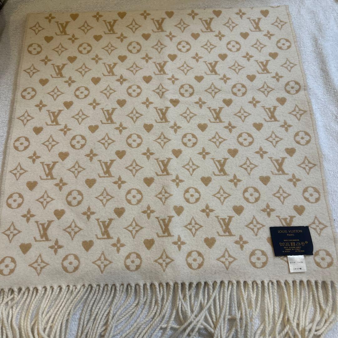 LOUIS VUITTON カシミヤ マフラー　クリーニング済みです。