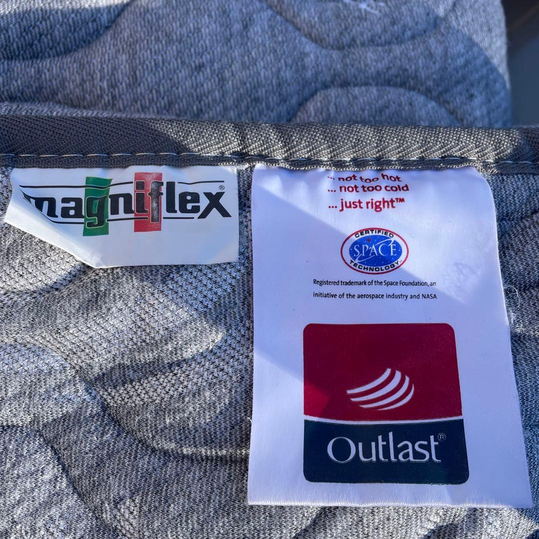 マニフレックス スーパーレイ・ロイヤル シルバーグレー 高反発 アウトラスト