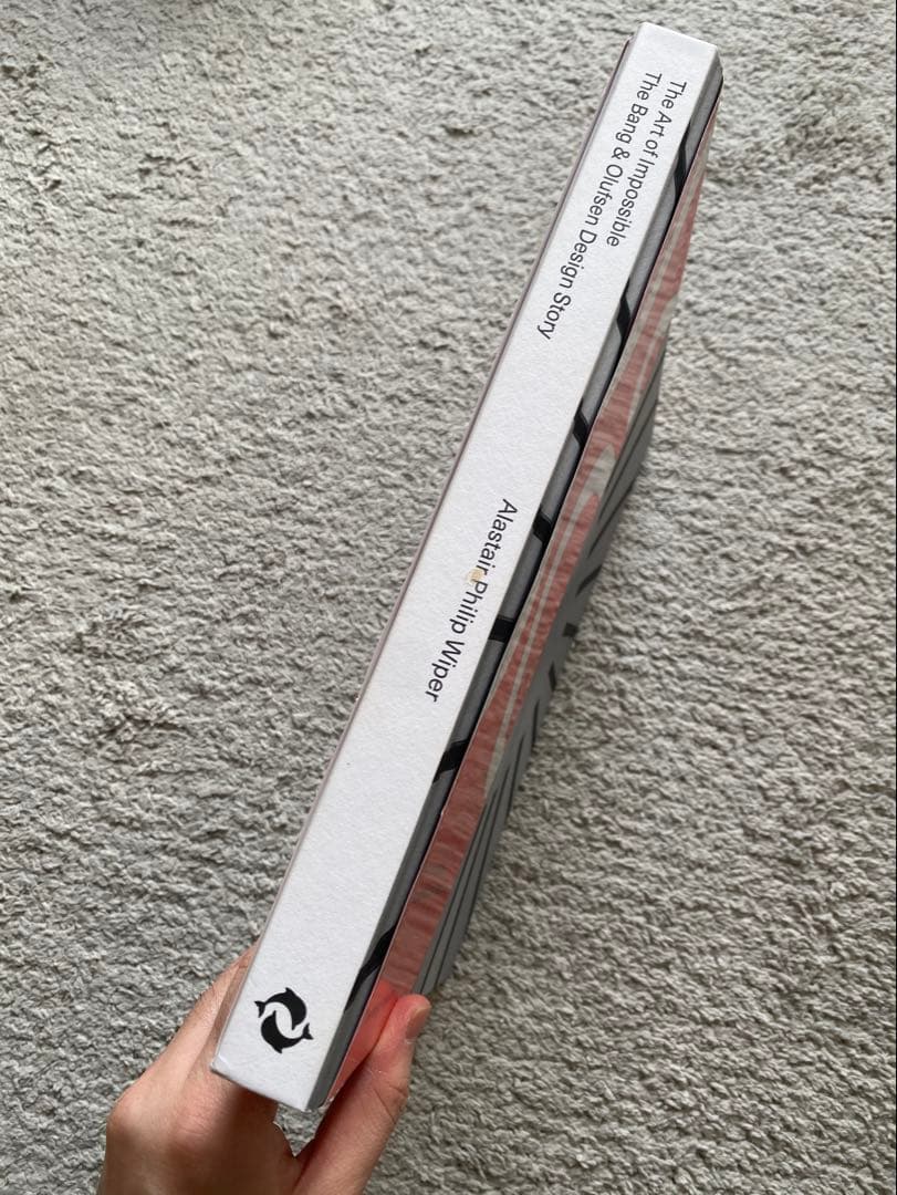 洋書・美品 バング&オルフセン The Art of Impossible