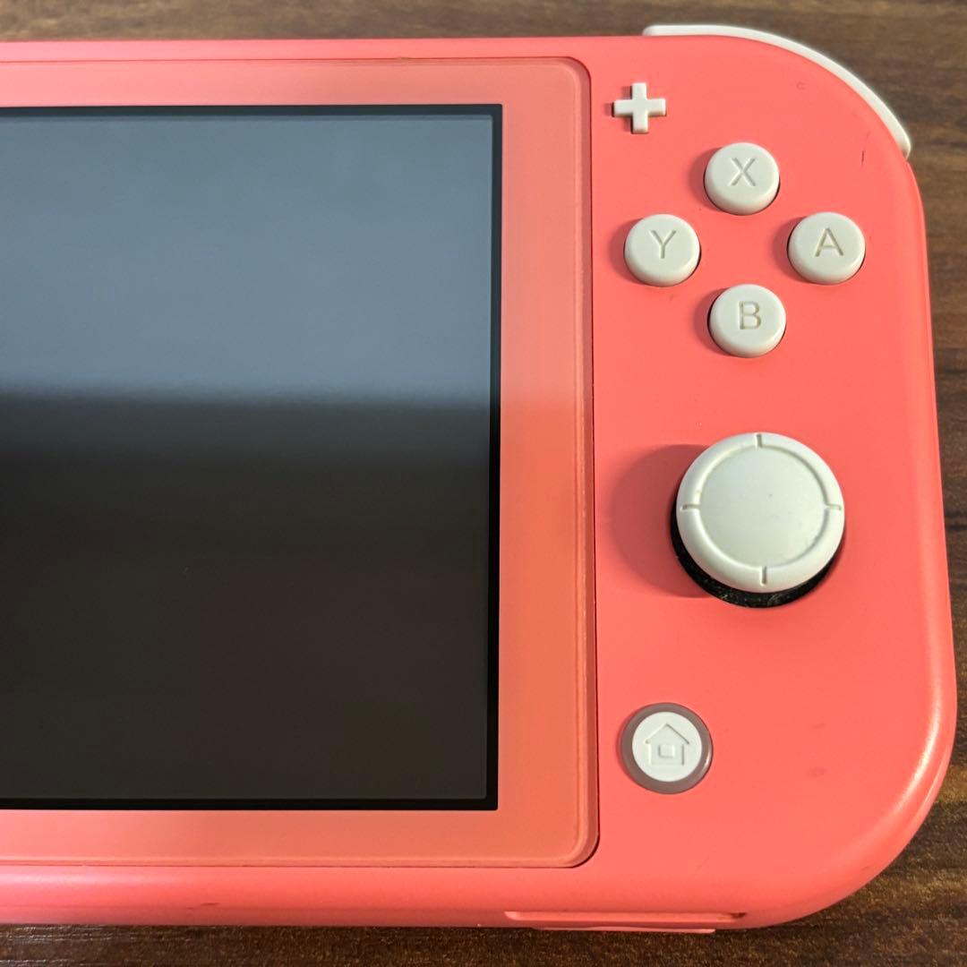 ニンテンドー　Switch ライト　ピンク