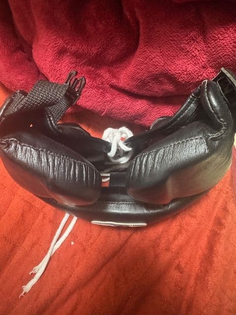 Winning ヘッドギア 黒 レースアップ式ネーム入り